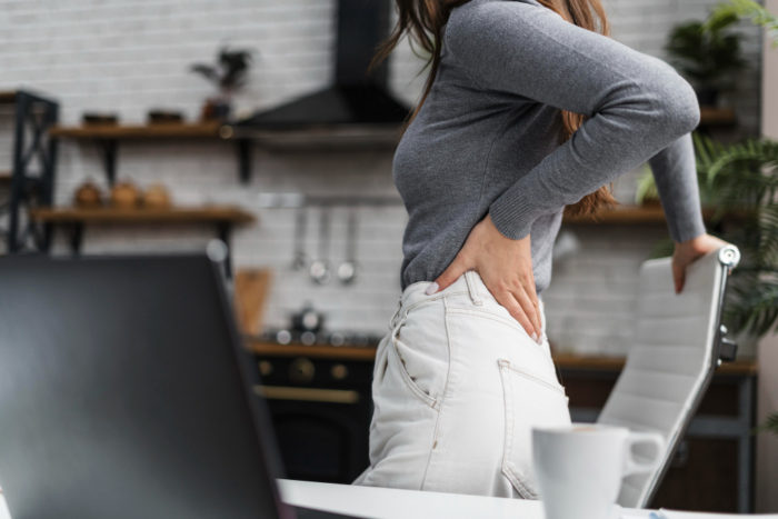 Cum să gestionezi durerile de spate și ce afecțiuni pot anunța acestea